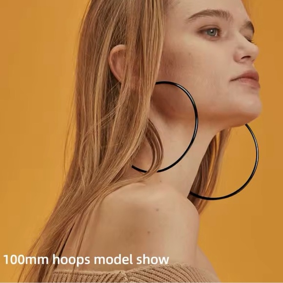 Chic Black Big  Hoop Earrings - Picture 1 of 3